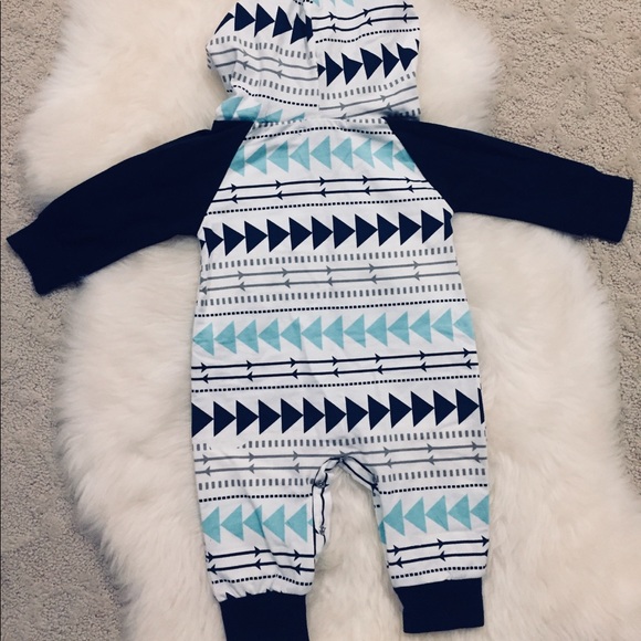 Geo Baby Romper Onesie - Picture 3 of 3